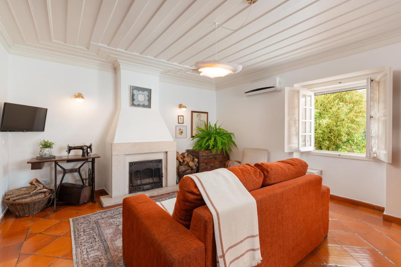 Casa Da Avo Genoveva Guest House โตมาร์ ภายนอก รูปภาพ