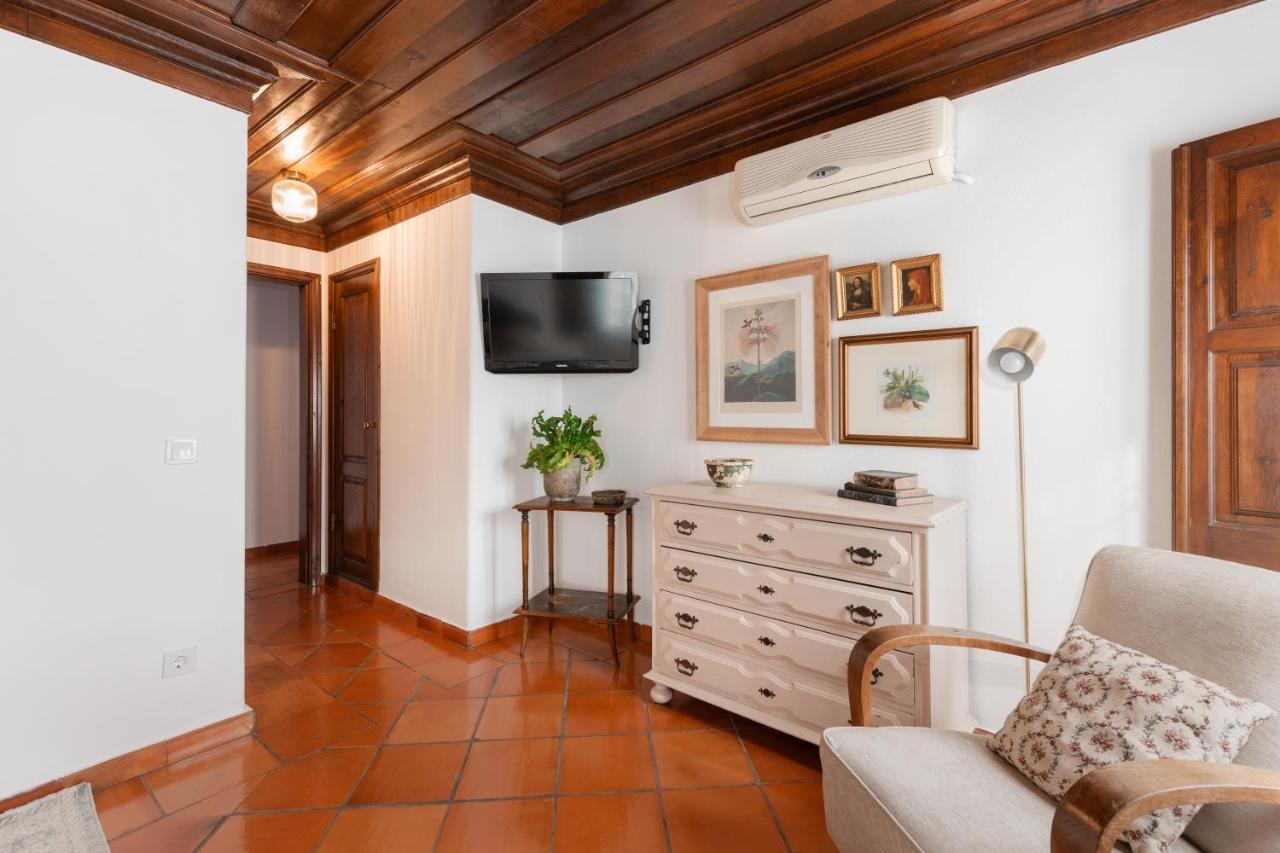 Casa Da Avo Genoveva Guest House โตมาร์ ภายนอก รูปภาพ