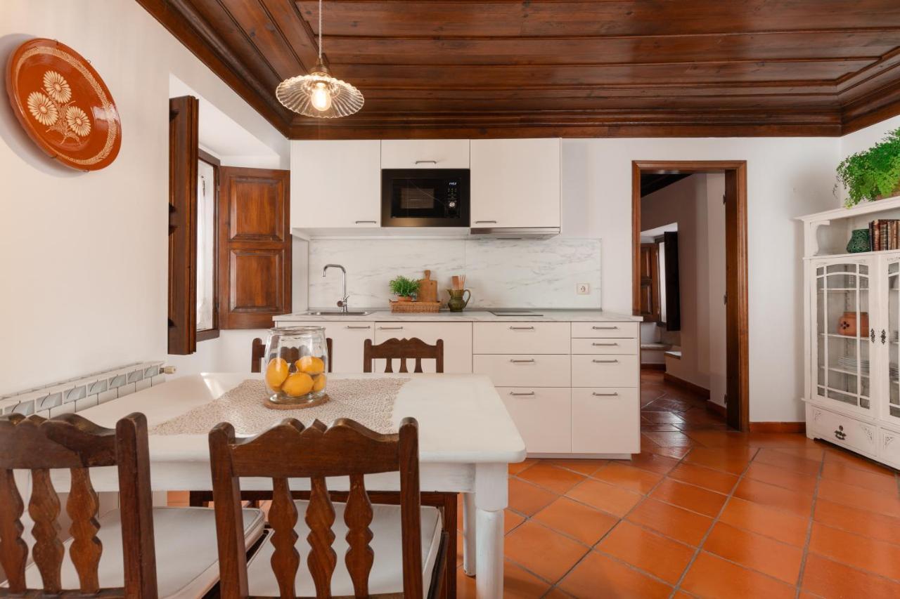 Casa Da Avo Genoveva Guest House โตมาร์ ภายนอก รูปภาพ