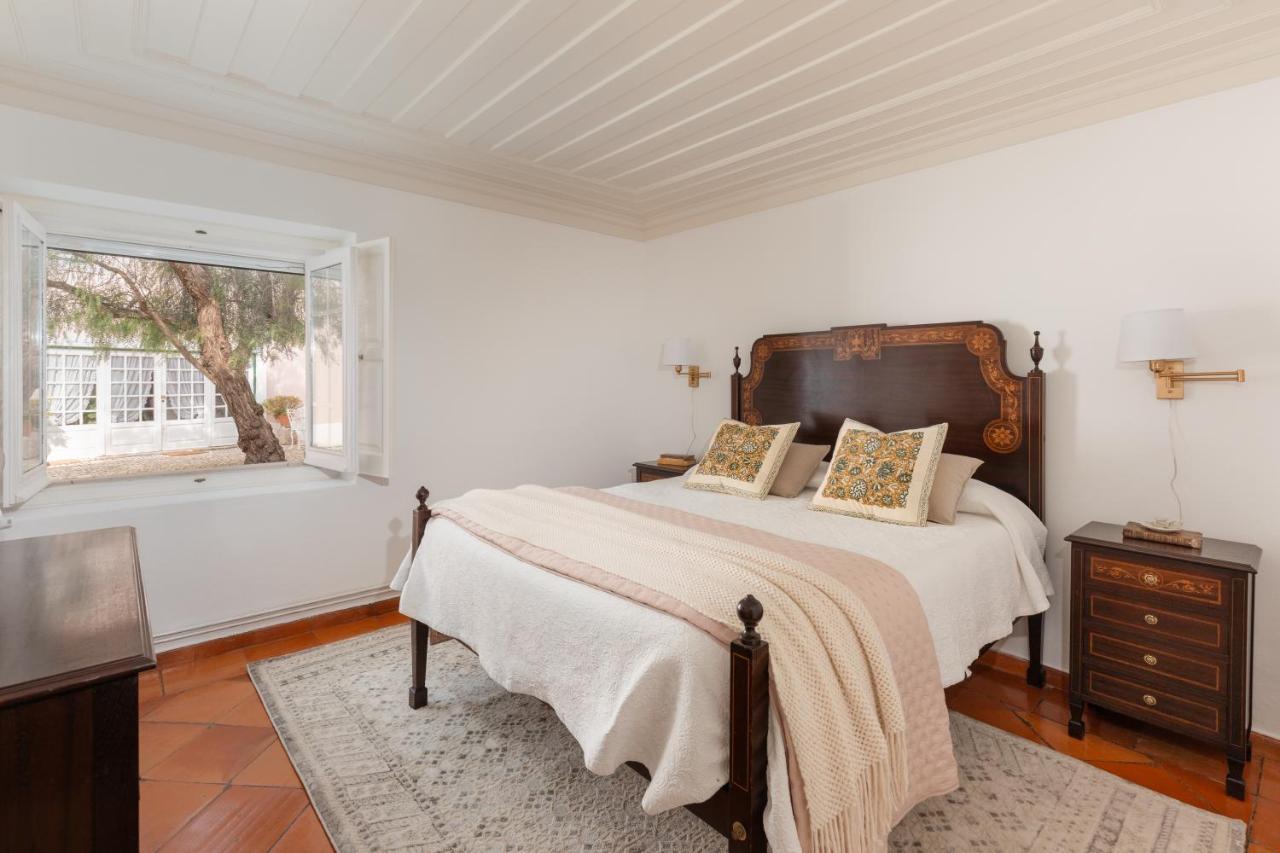 Casa Da Avo Genoveva Guest House โตมาร์ ภายนอก รูปภาพ