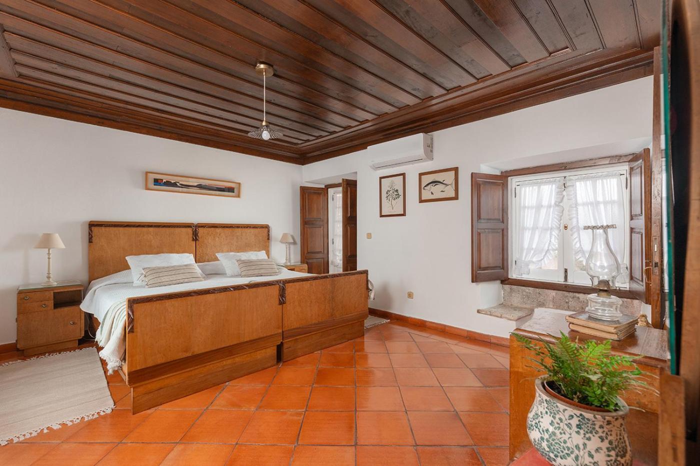 Casa Da Avo Genoveva Guest House โตมาร์ ภายนอก รูปภาพ